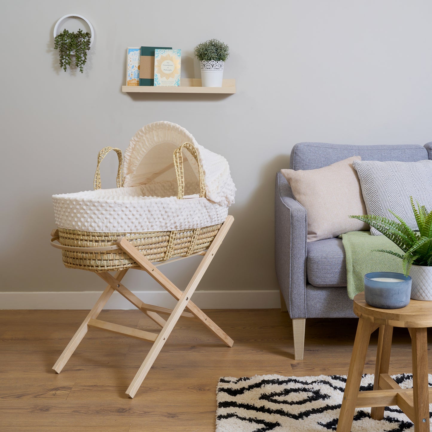 Clair de Lune Cream Dimple Palm Moses Basket