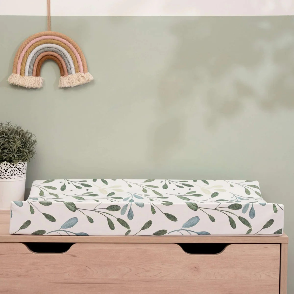 Olive Print Anti-Roll Wedge Baby Changing Mat Clair de Lune